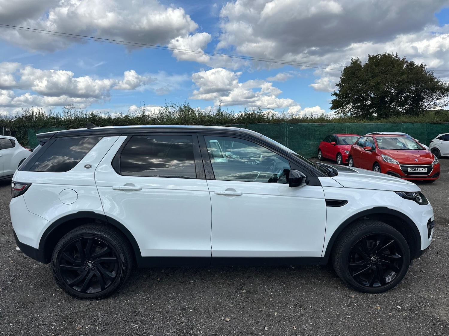 Used Land Rover Discovery Sport 2015 for sale - 76989002: Photo 27