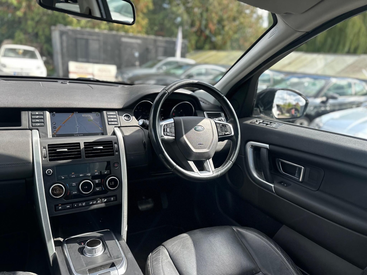Used Land Rover Discovery Sport 2015 for sale - 76989002: Photo 31
