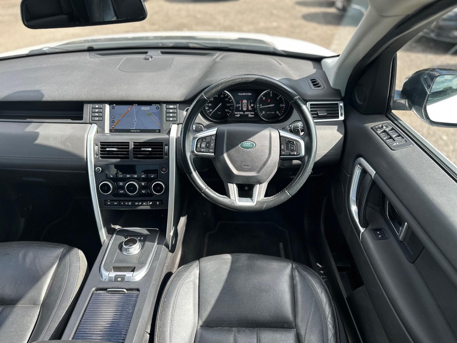 Used Land Rover Discovery Sport 2015 for sale - 76989002: Photo 34