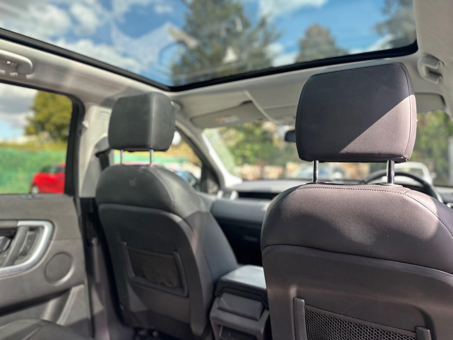 Used Land Rover Discovery Sport 2015 for sale - 76989002: Photo 40