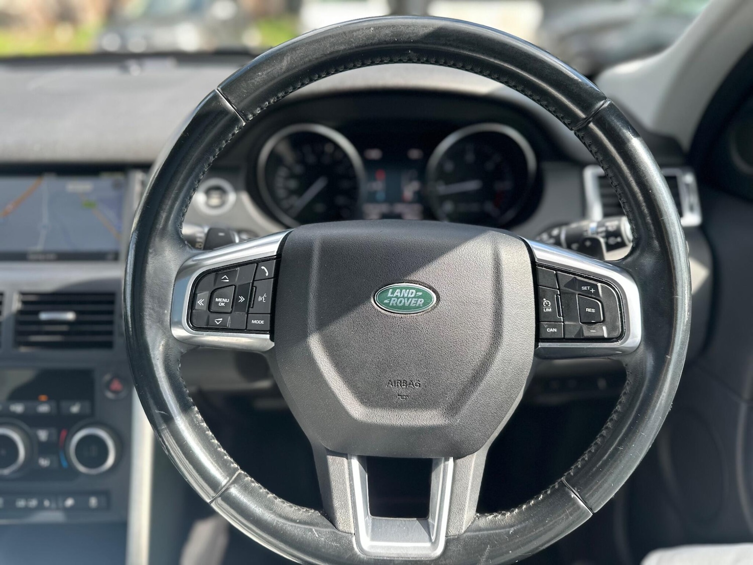 Used Land Rover Discovery Sport 2015 for sale - 76989002: Photo 67