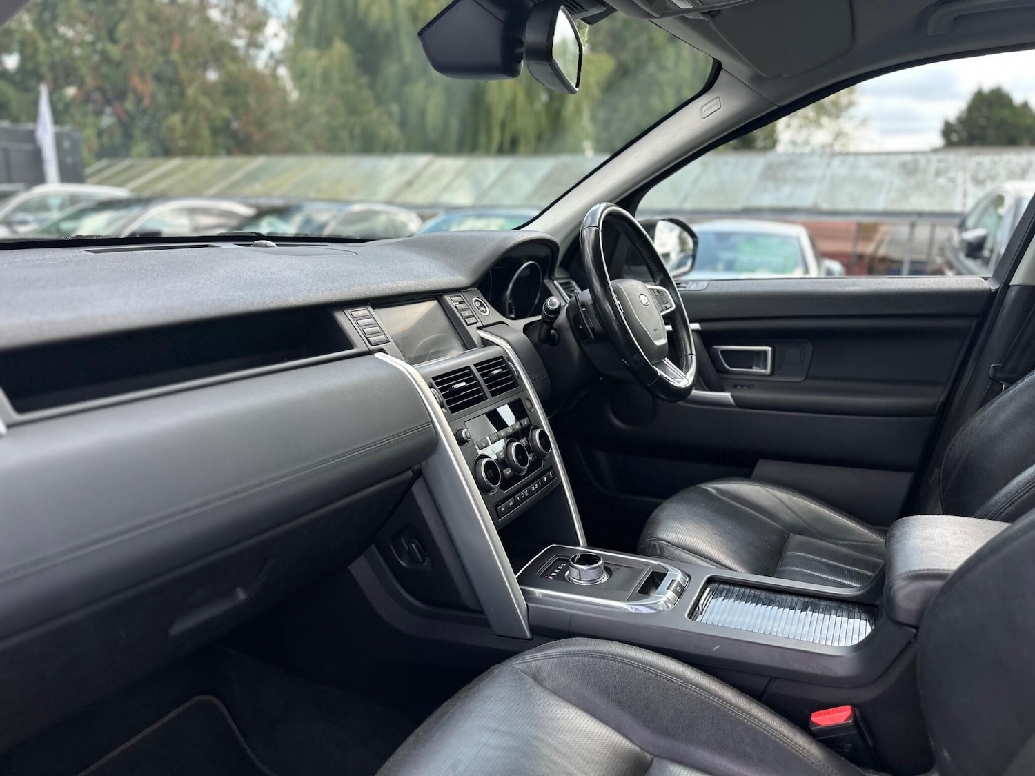 Used Land Rover Discovery Sport 2015 for sale - 76989002: Photo 7