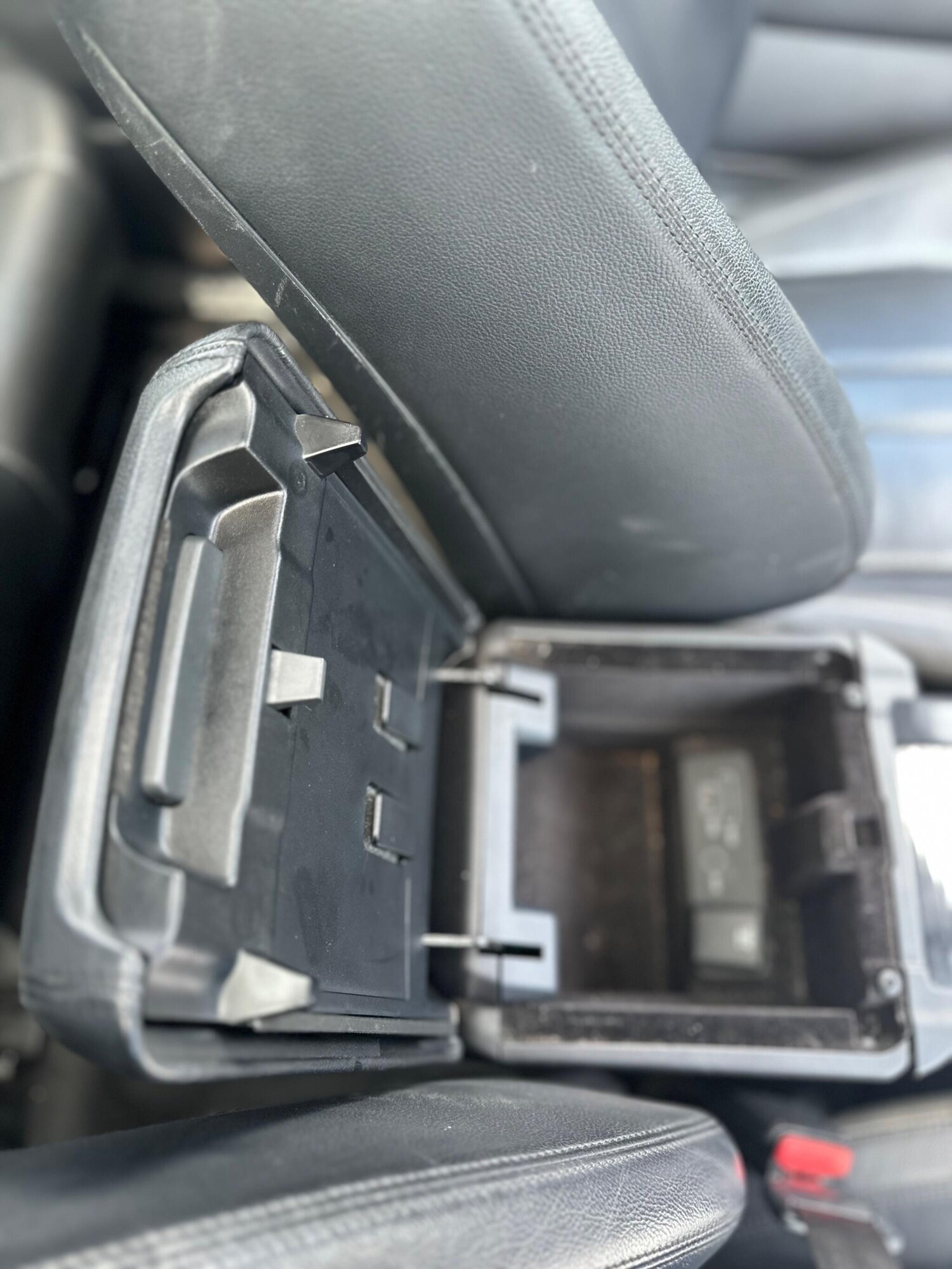 Used Land Rover Discovery Sport 2015 for sale - 76989002: Photo 83