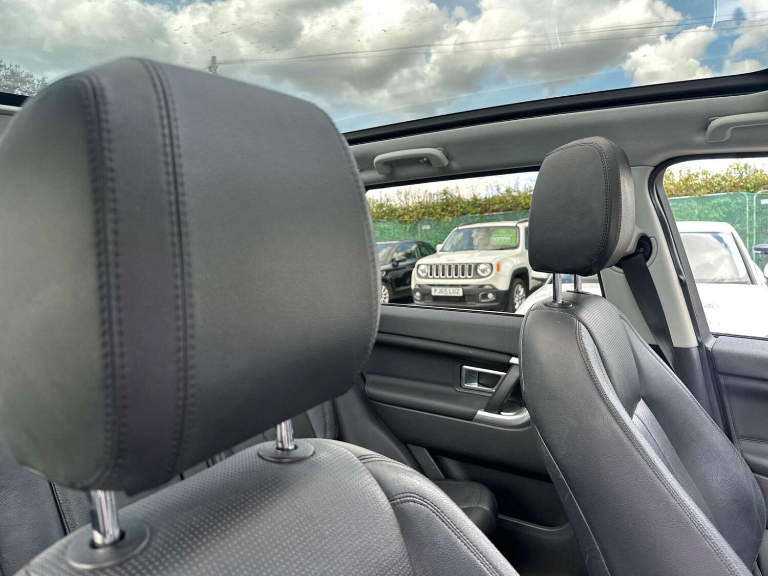 Used Land Rover Discovery Sport 2015 for sale - 77946173: Photo 36