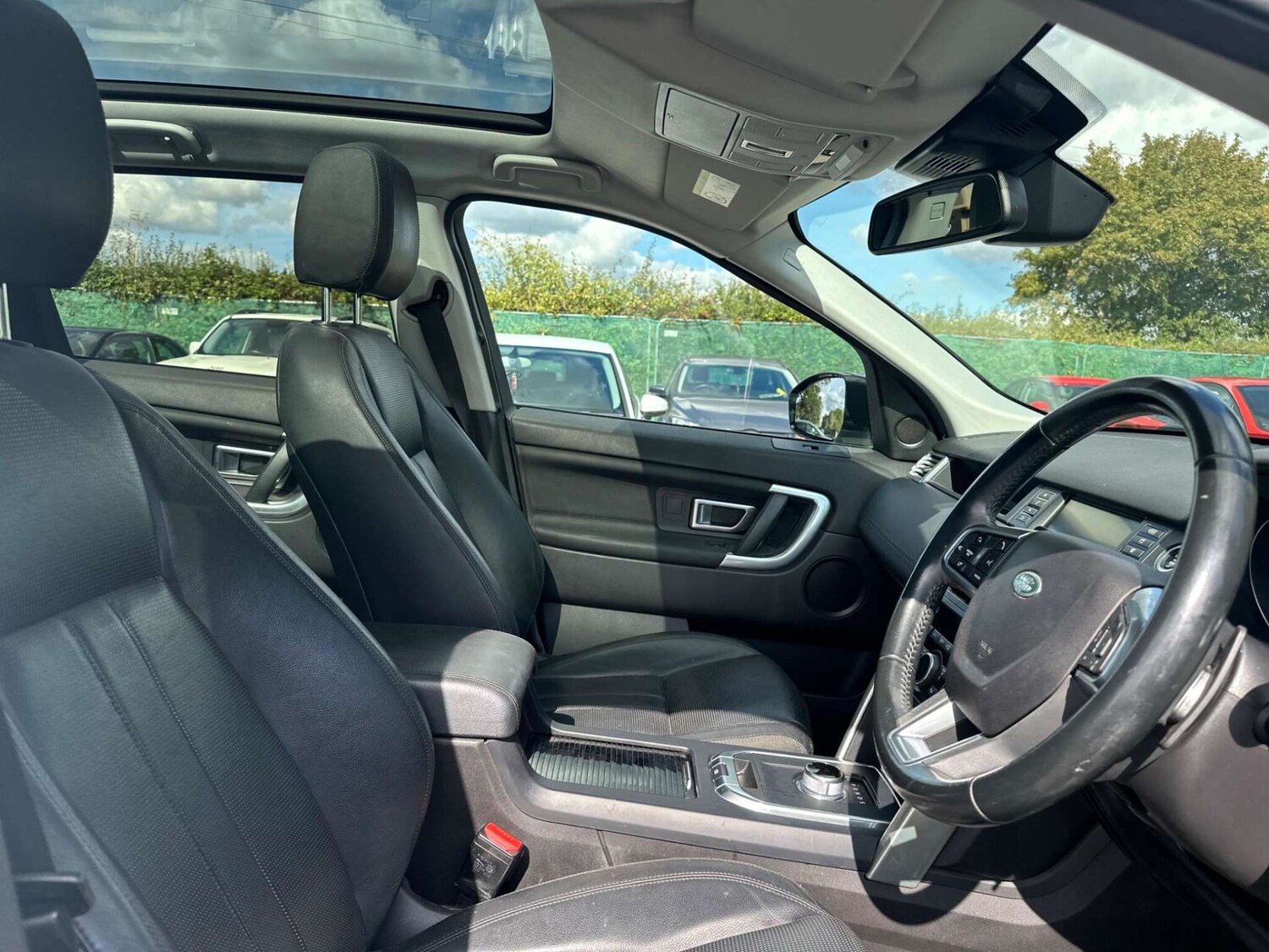 Used Land Rover Discovery Sport 2015 for sale - 77946173: Photo 37