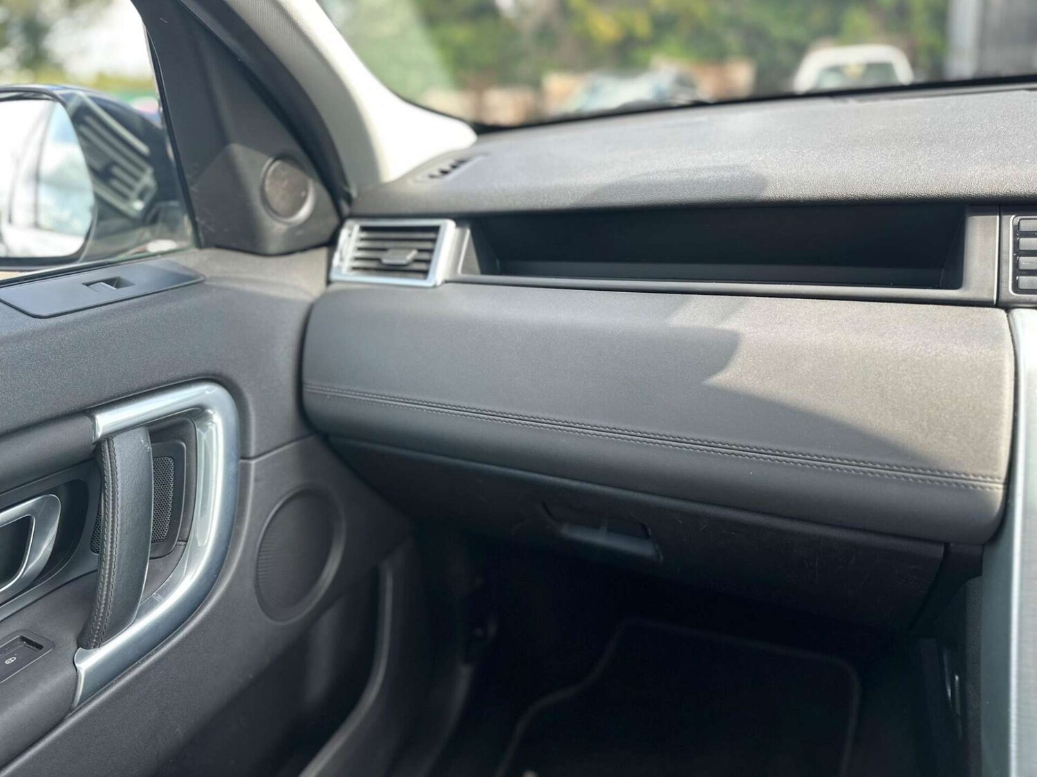 Used Land Rover Discovery Sport 2015 for sale - 77946173: Photo 49