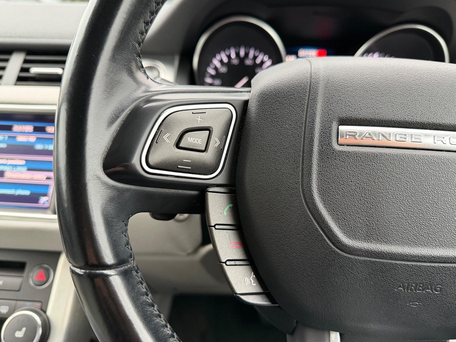 Used Land Rover Range Rover Evoque 2013 for sale - 76839425: Photo 46