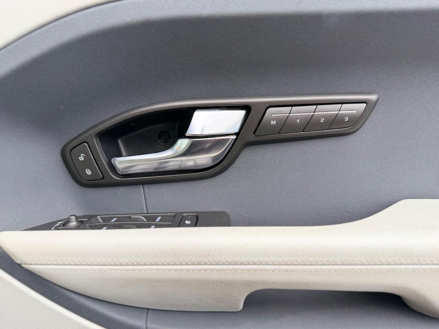 Used Land Rover Range Rover Evoque 2013 for sale - 76839425: Photo 49