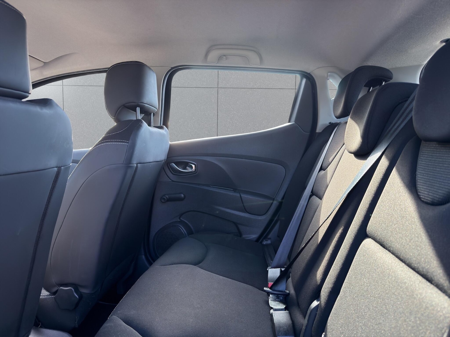 Used Renault Clio 2016 for sale - 77441178: Photo 31