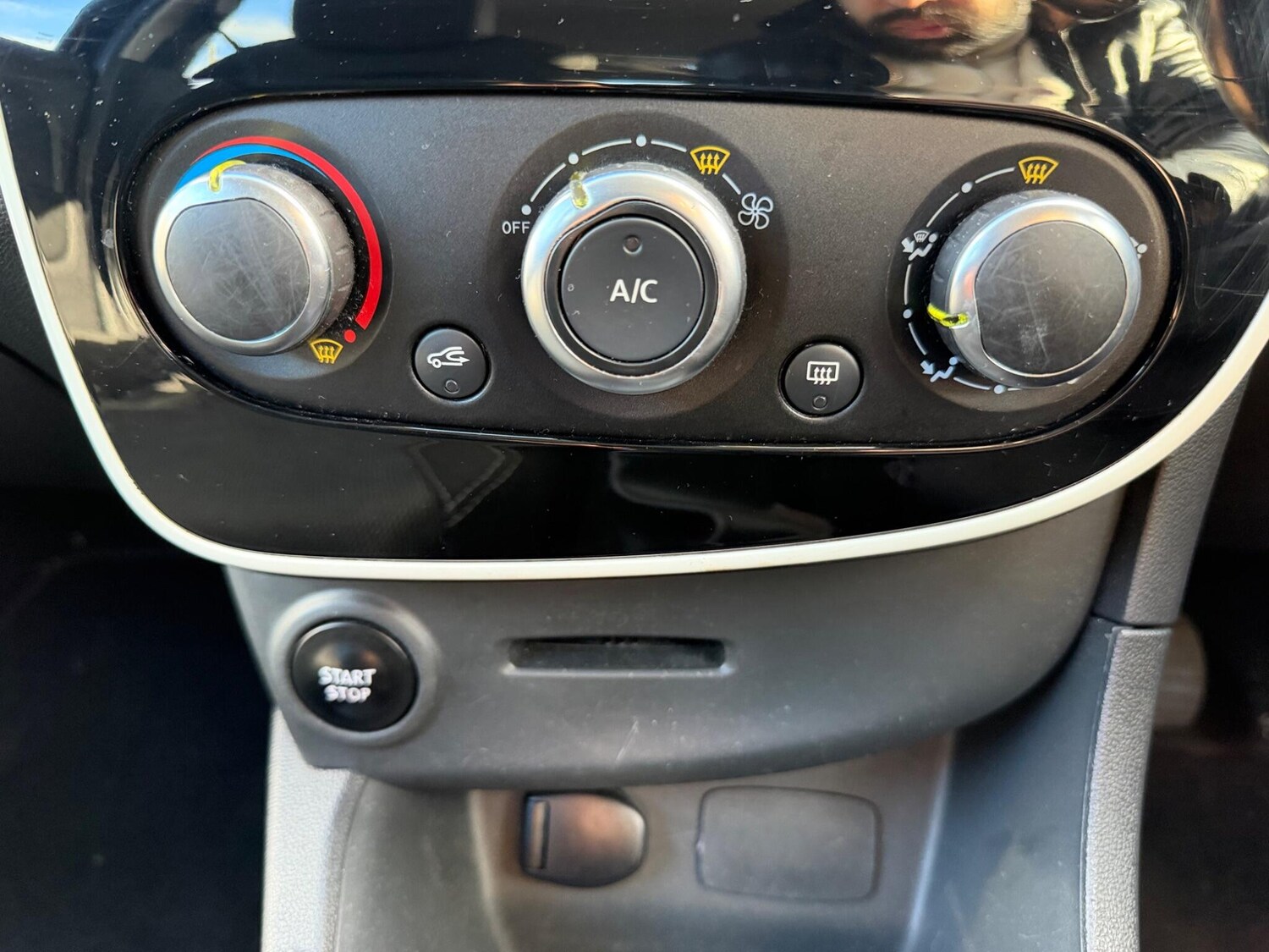 Used Renault Clio 2016 for sale - 77441178: Photo 32