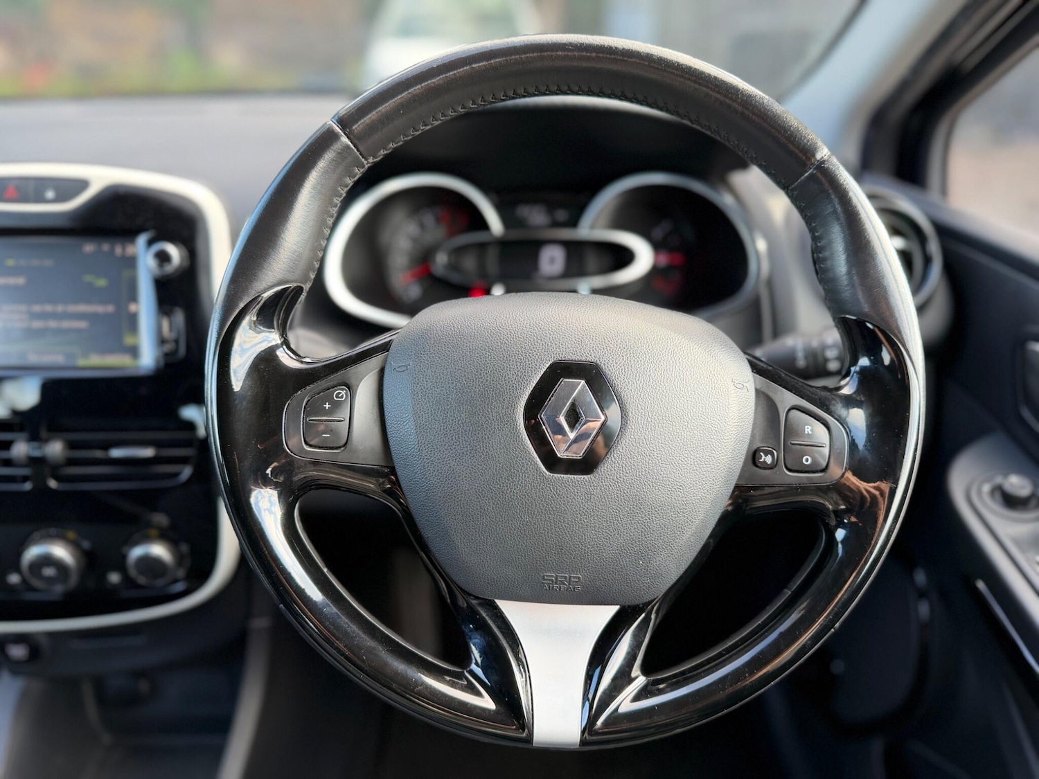 Used Renault Clio 2016 for sale - 77441178: Photo 49