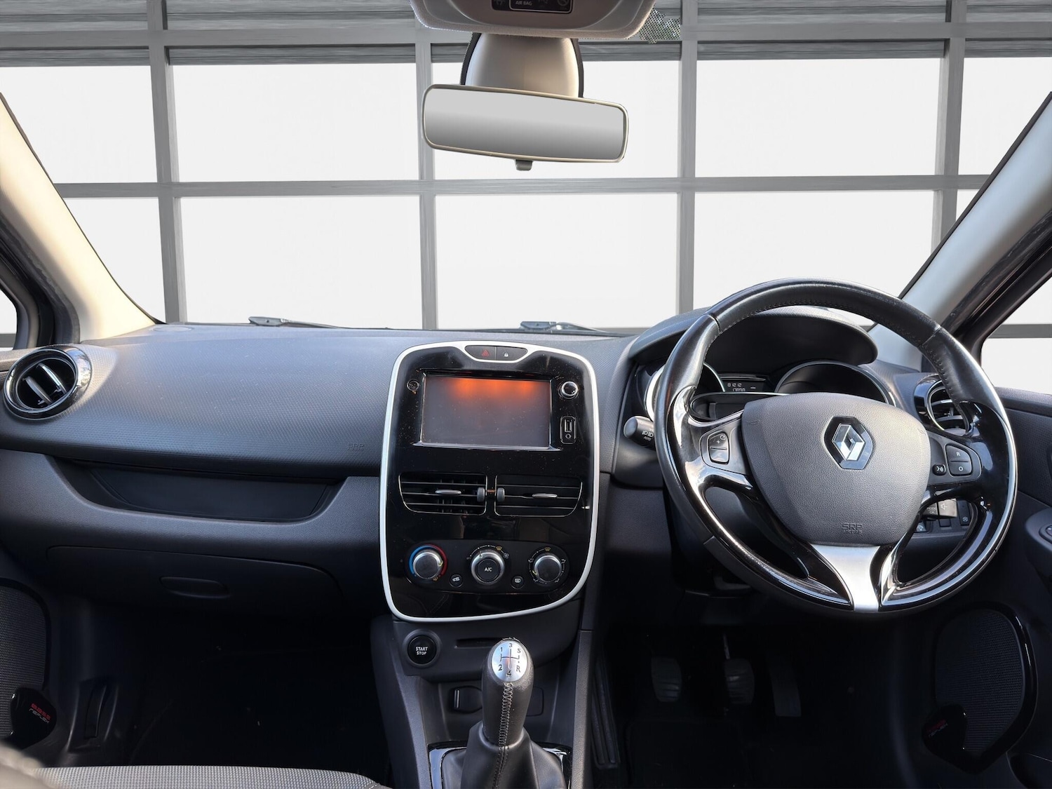 Used Renault Clio 2016 for sale - 77441178: Photo 5