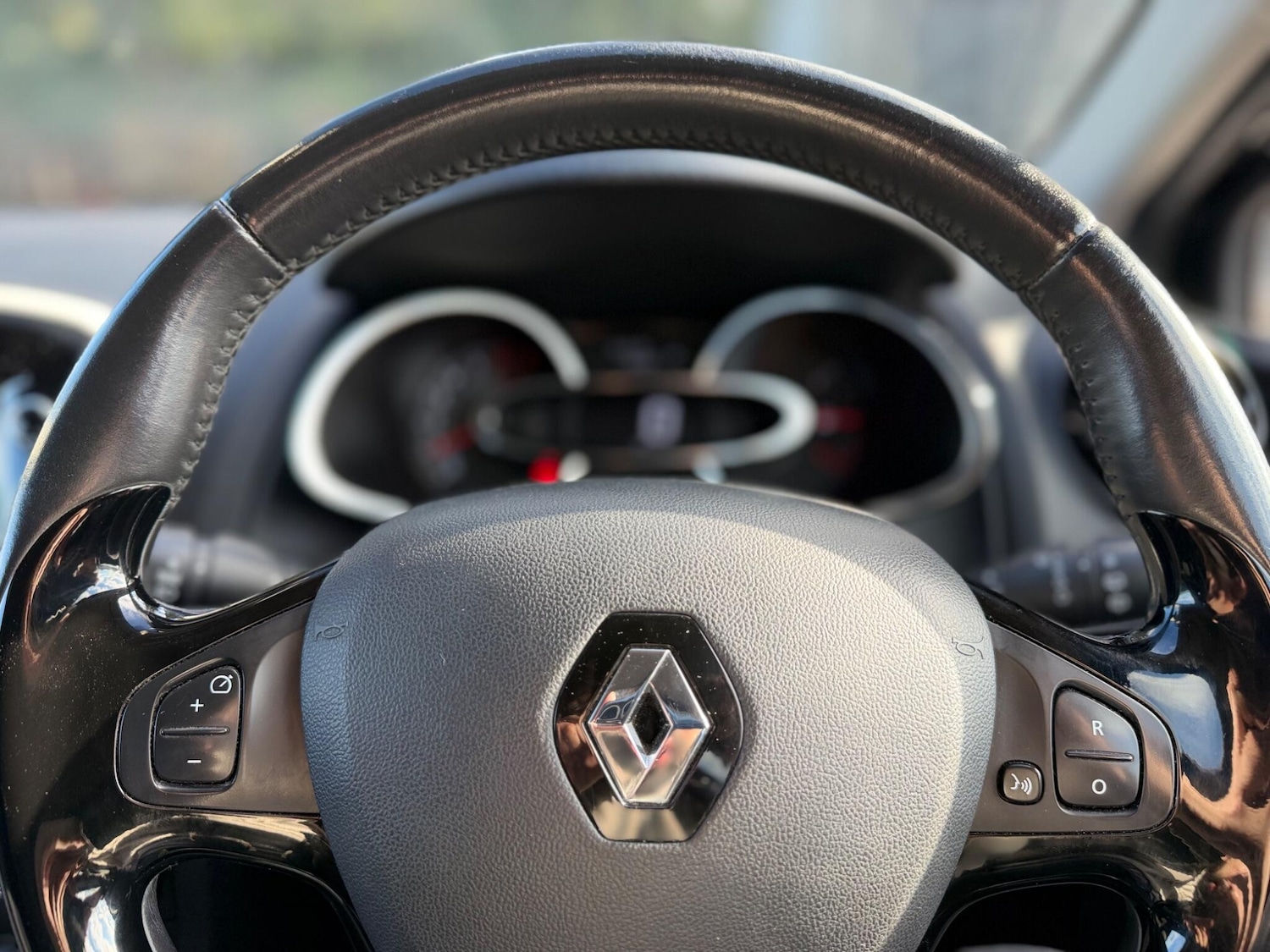 Used Renault Clio 2016 for sale - 77441178: Photo 51