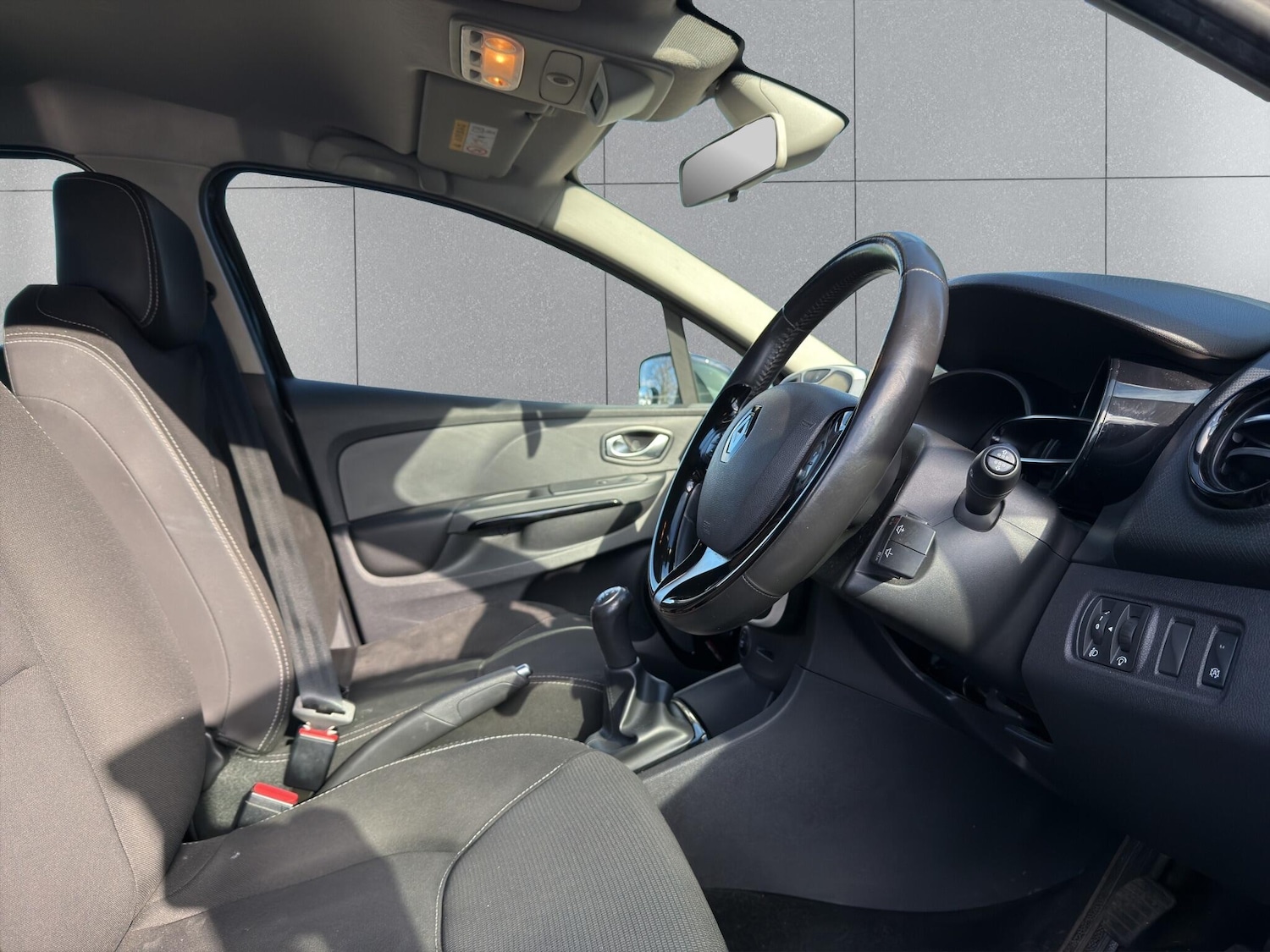 Used Renault Clio 2016 for sale - 77441178: Photo 6