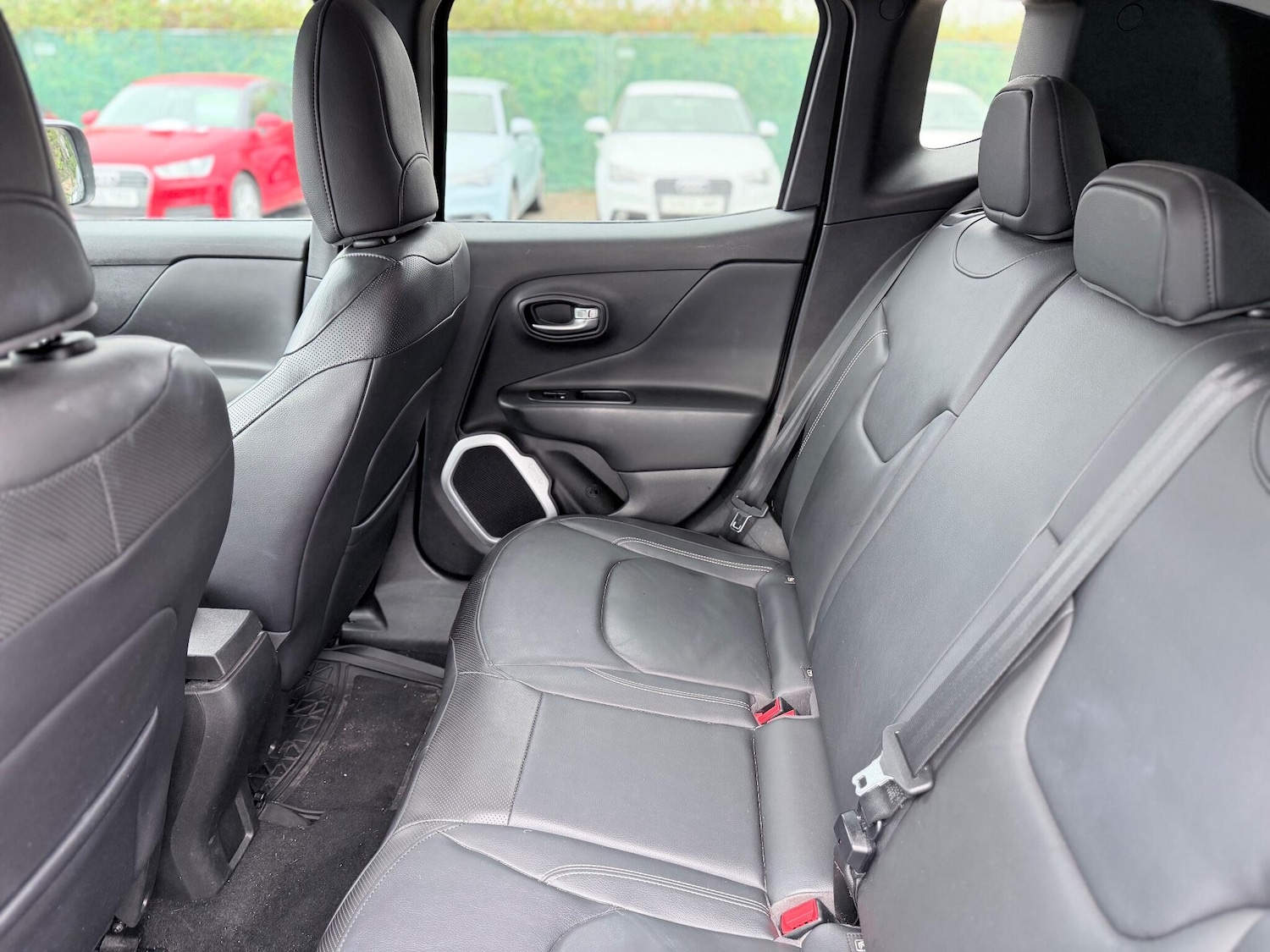 Used Jeep Renegade 2015 for sale - 76995212: Photo 43
