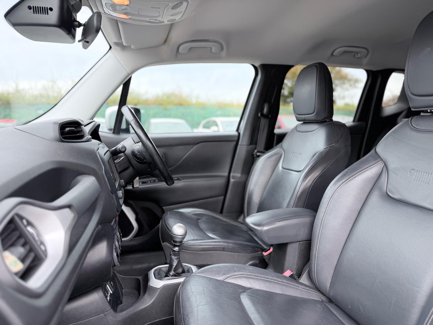 Used Jeep Renegade 2015 for sale - 76995212: Photo 59