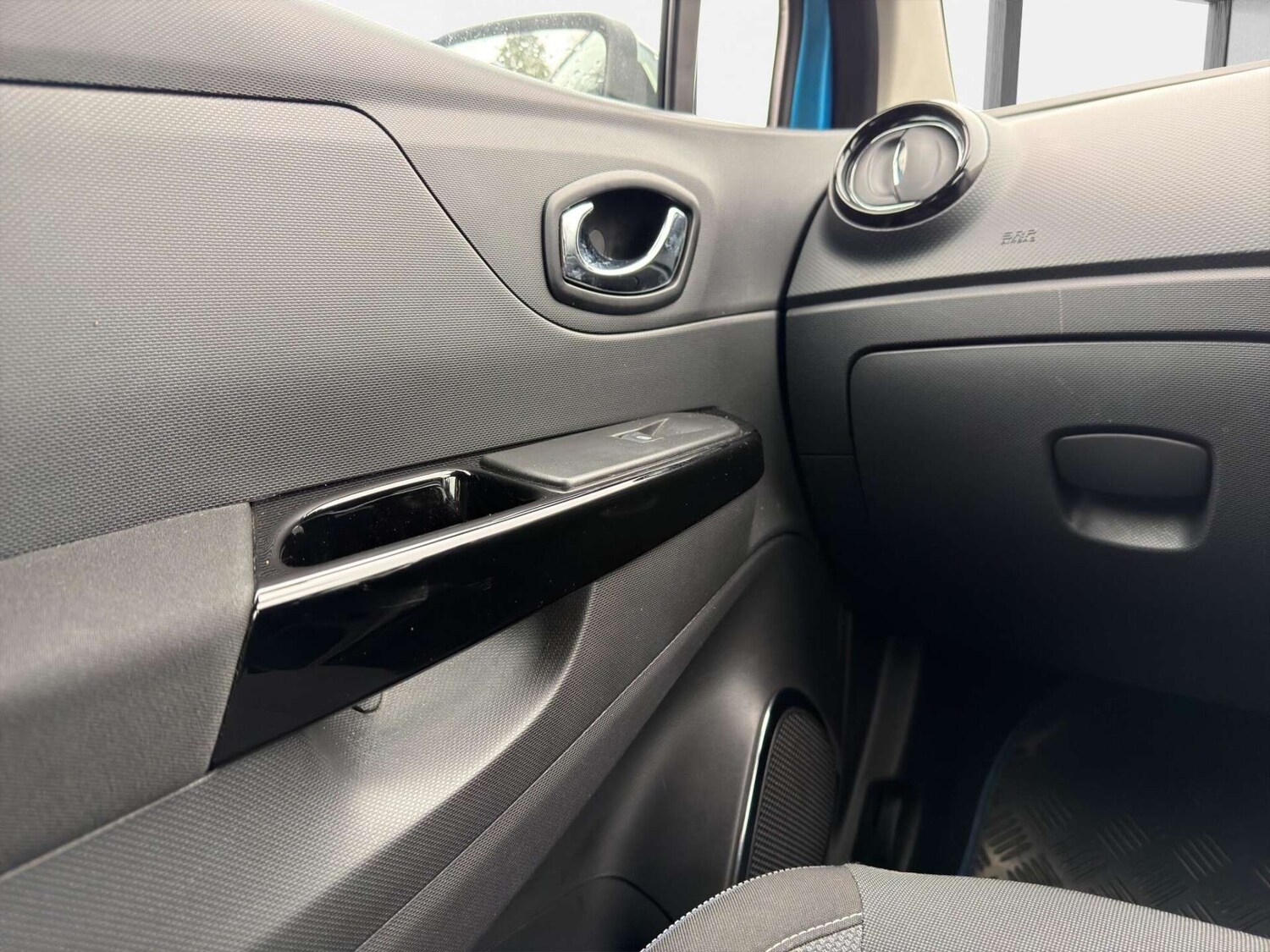 Used Renault Captur 2015 for sale - 77946160: Photo 37