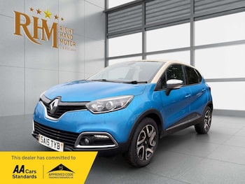 Used Renault Captur 2015 for sale - 77946160: Photo