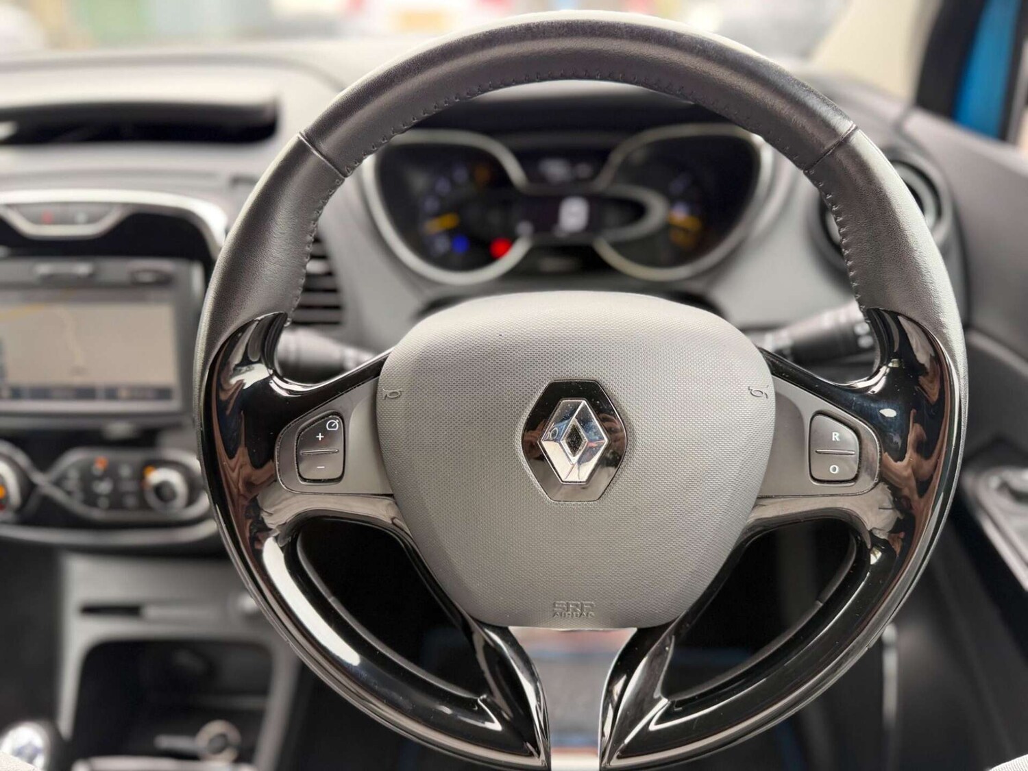 Used Renault Captur 2015 for sale - 77946160: Photo 52