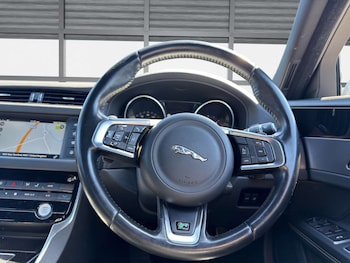 Used Jaguar XF 2015 for sale - 78768284: Photo