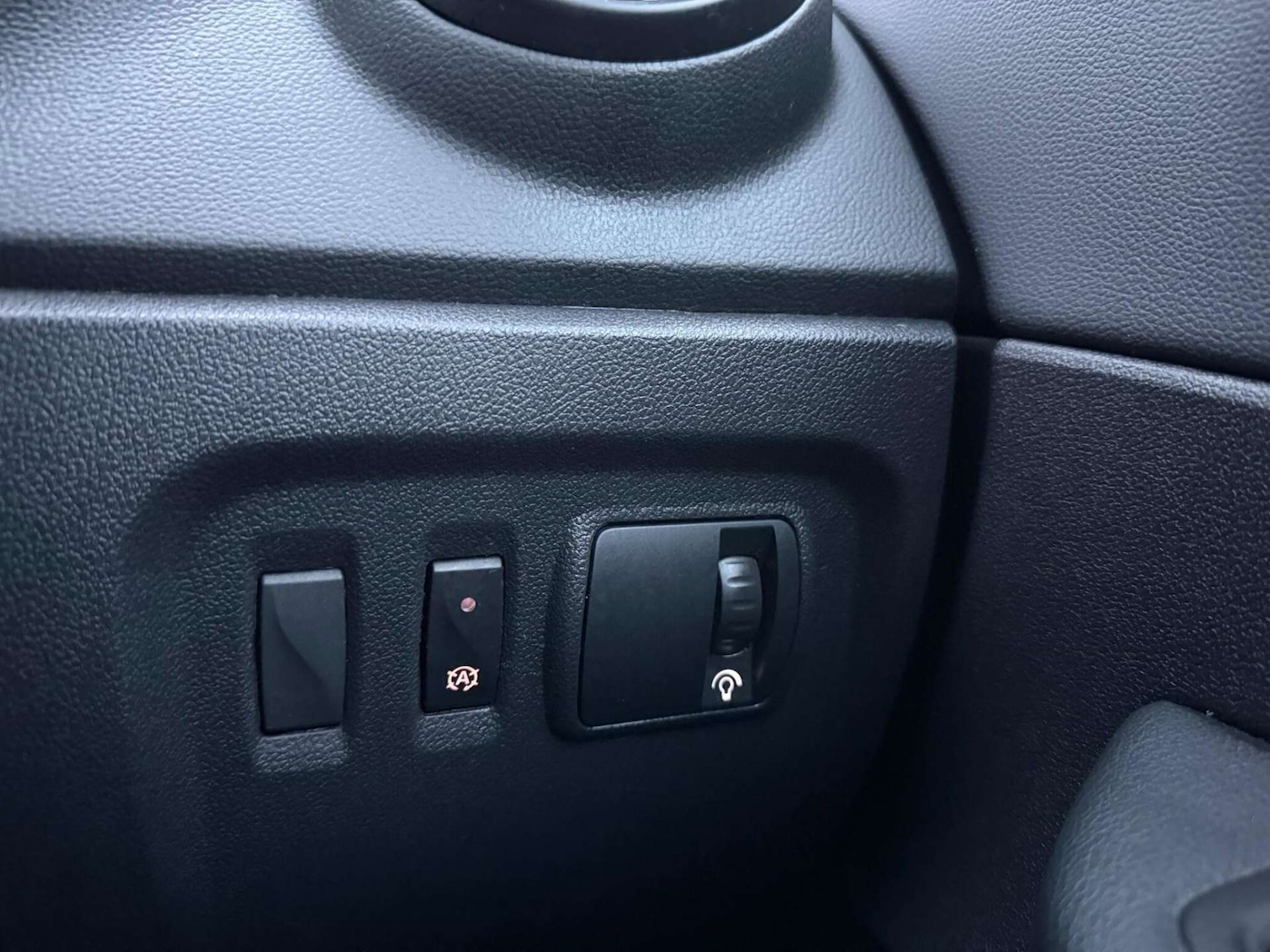 Used Renault Captur 2017 for sale - 77946162: Photo 43