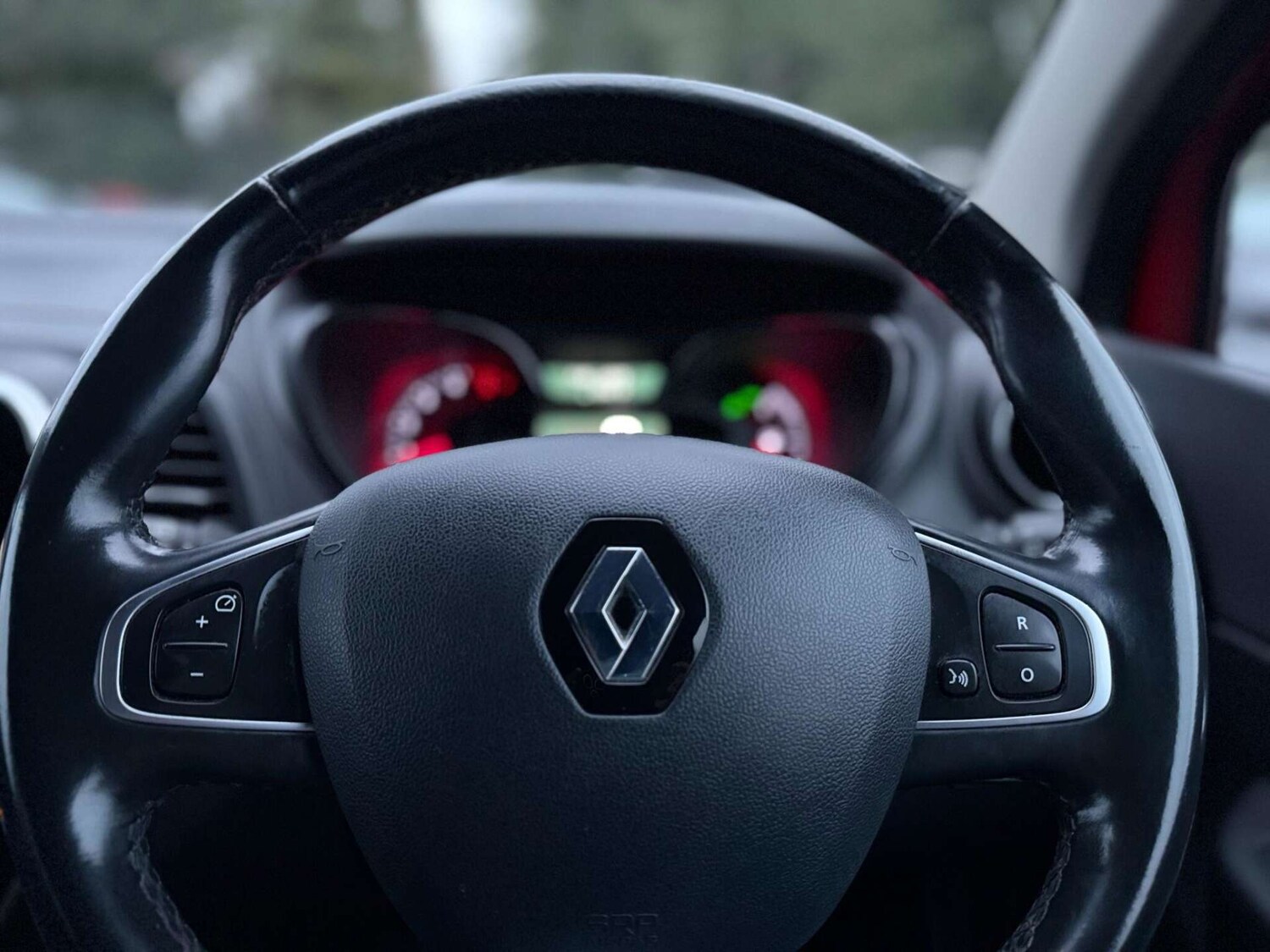 Used Renault Captur 2017 for sale - 77946162: Photo 62