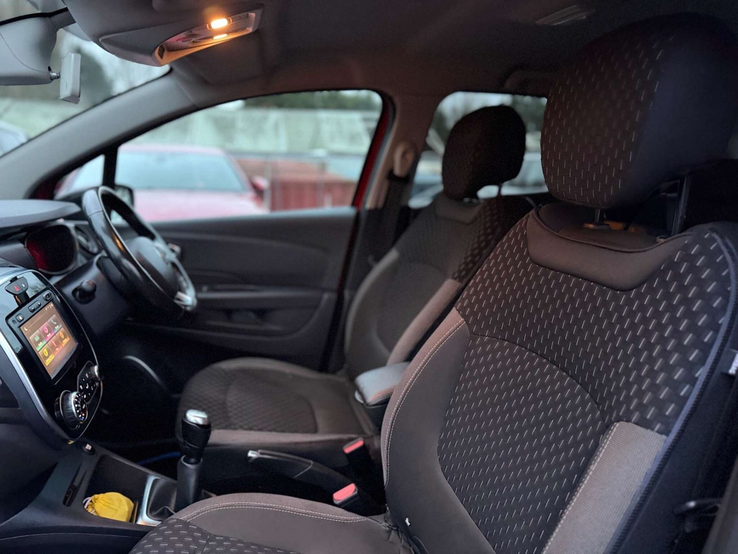 Used Renault Captur 2017 for sale - 77946162: Photo 66