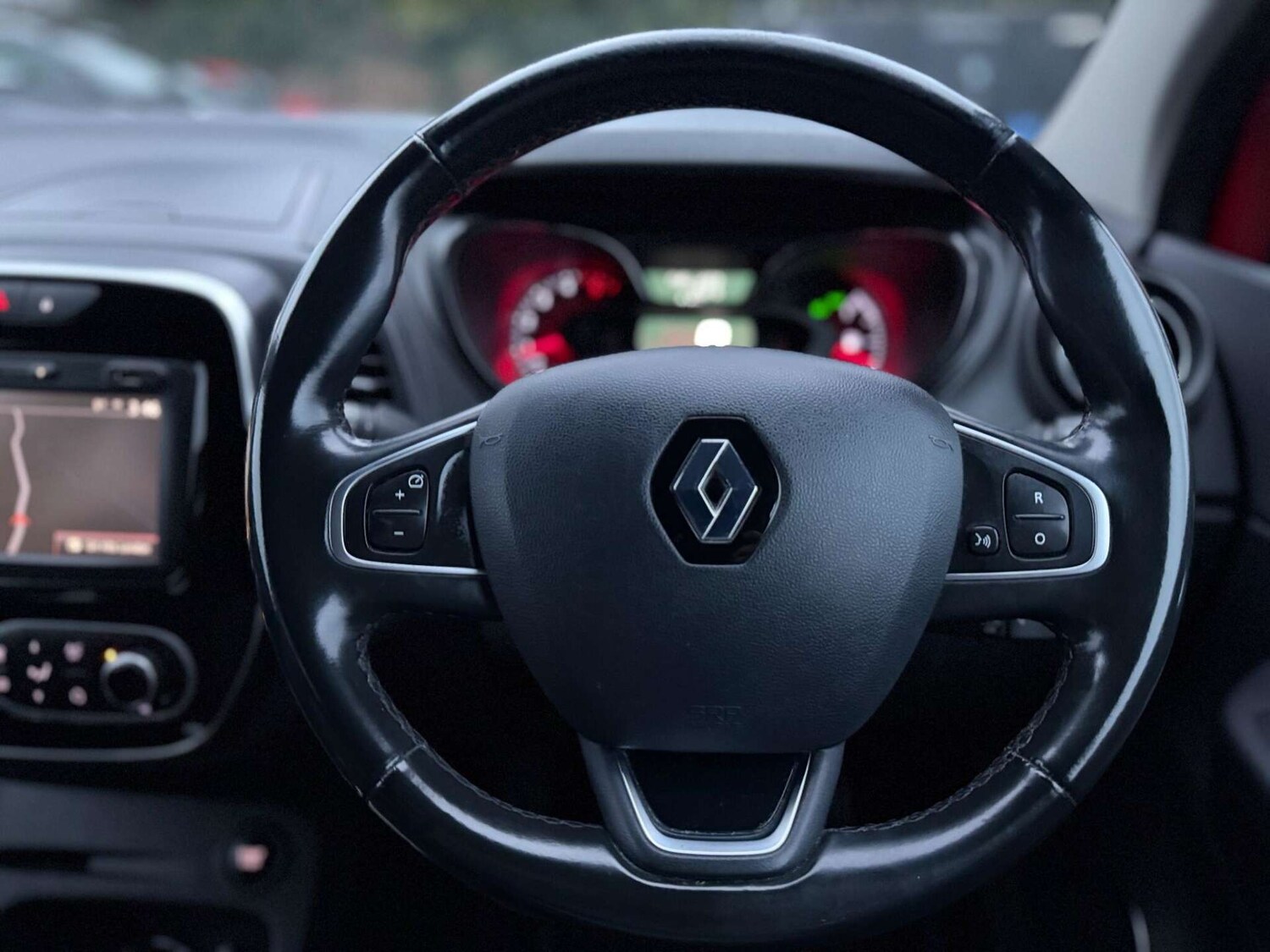 Used Renault Captur 2017 for sale - 77946162: Photo 8