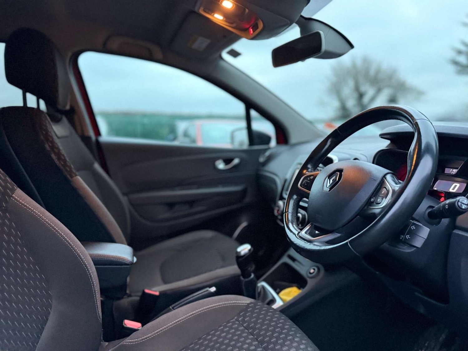 Used Renault Captur 2017 for sale - 77946162: Photo 82