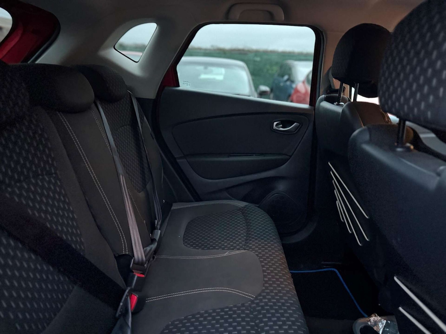 Used Renault Captur 2017 for sale - 77946162: Photo 9