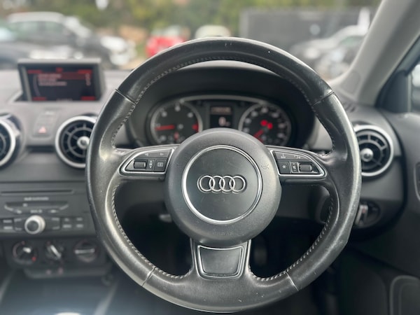 Used Audi A1 2012 for sale - 76179870: Photo 6