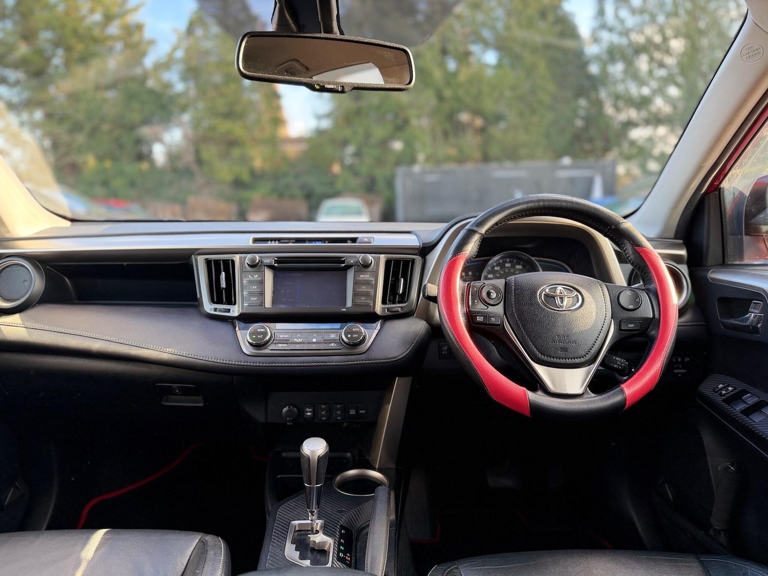 Used Toyota RAV4 2013 for sale - 76942481: Photo 11