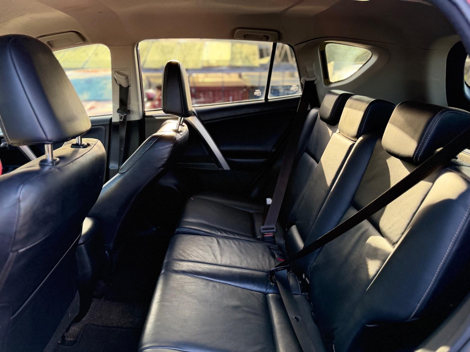 Used Toyota RAV4 2013 for sale - 76942481: Photo 41