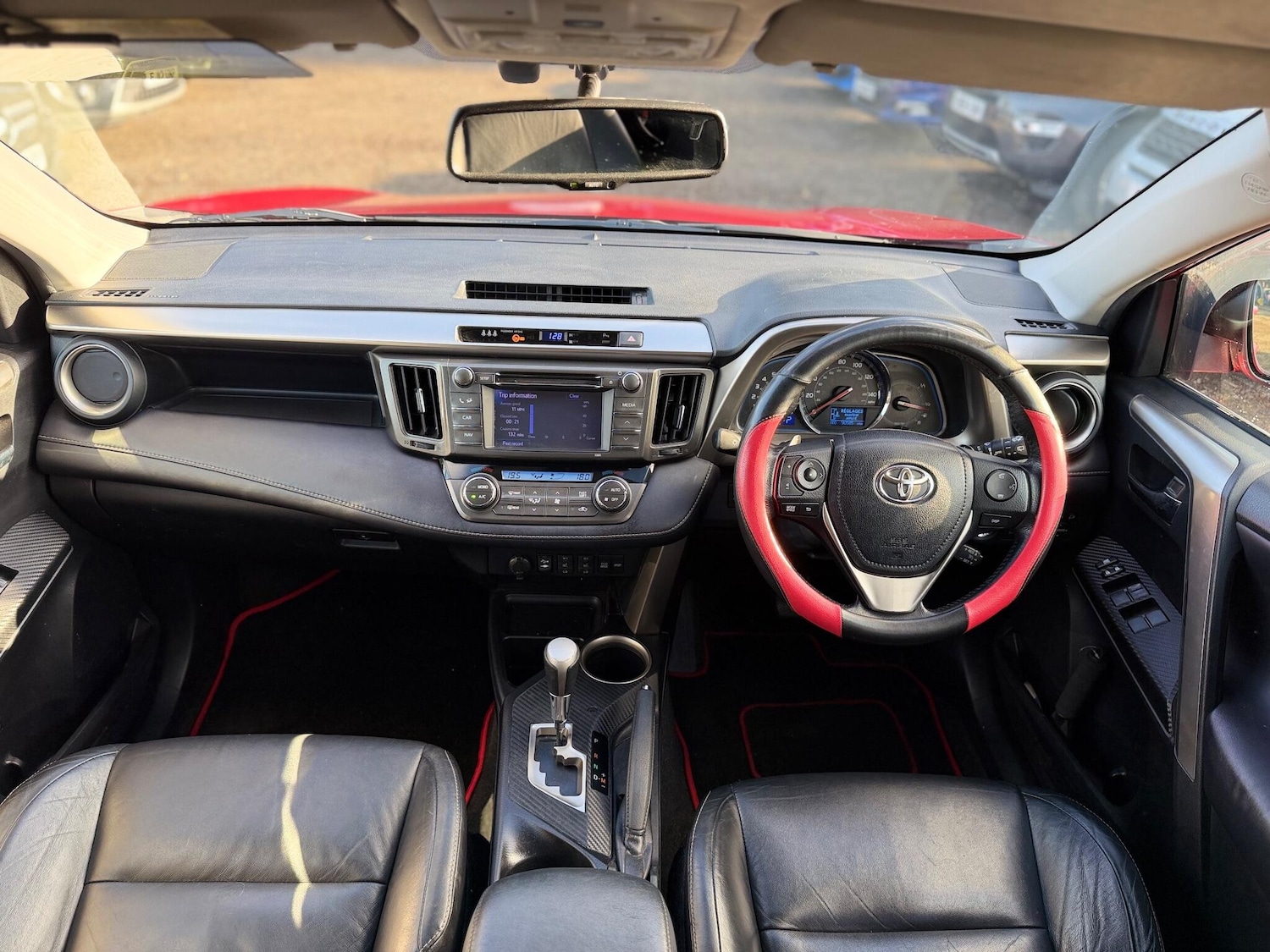 Used Toyota RAV4 2013 for sale - 76942481: Photo 5