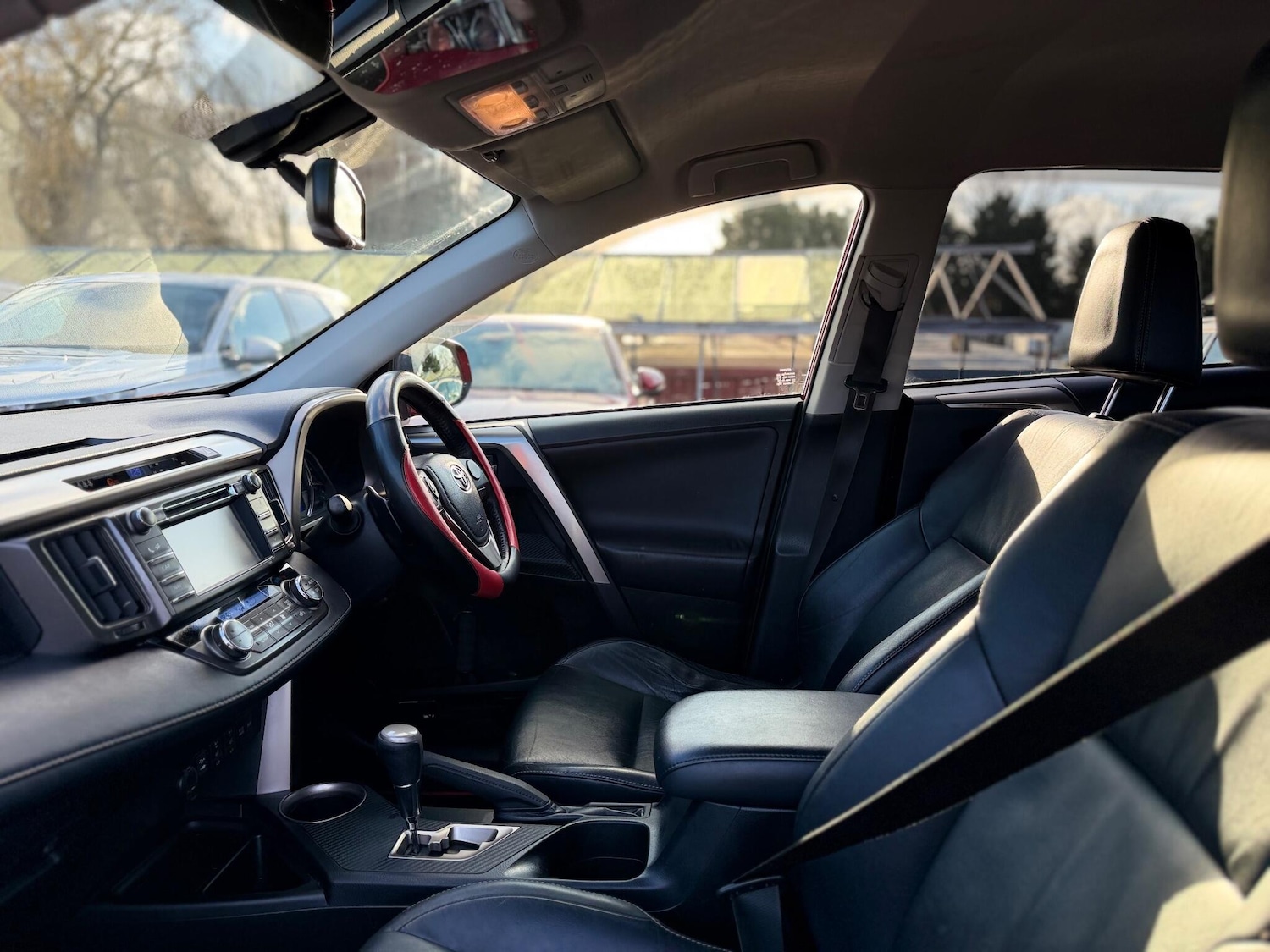 Used Toyota RAV4 2013 for sale - 76942481: Photo 6