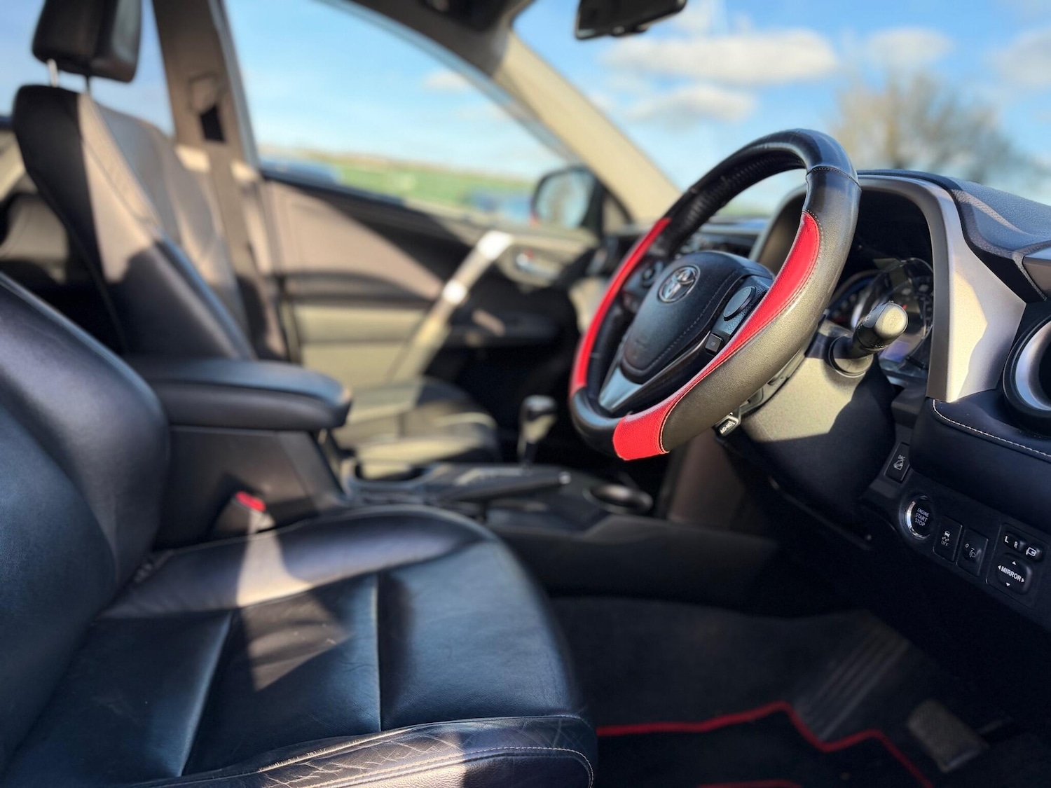 Used Toyota RAV4 2013 for sale - 76942481: Photo 7