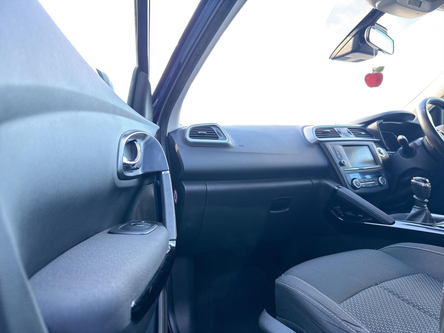 Used Renault Kadjar 2017 for sale - 77559628: Photo 25