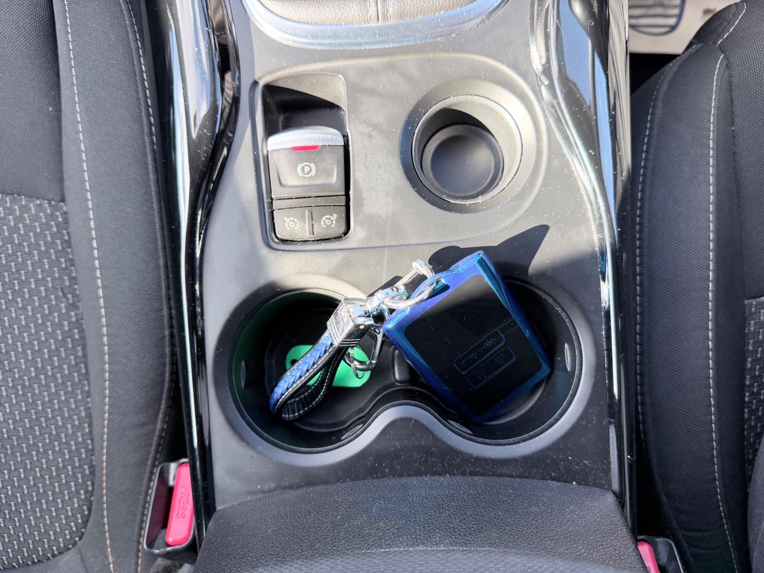 Used Renault Kadjar 2017 for sale - 77559628: Photo 33