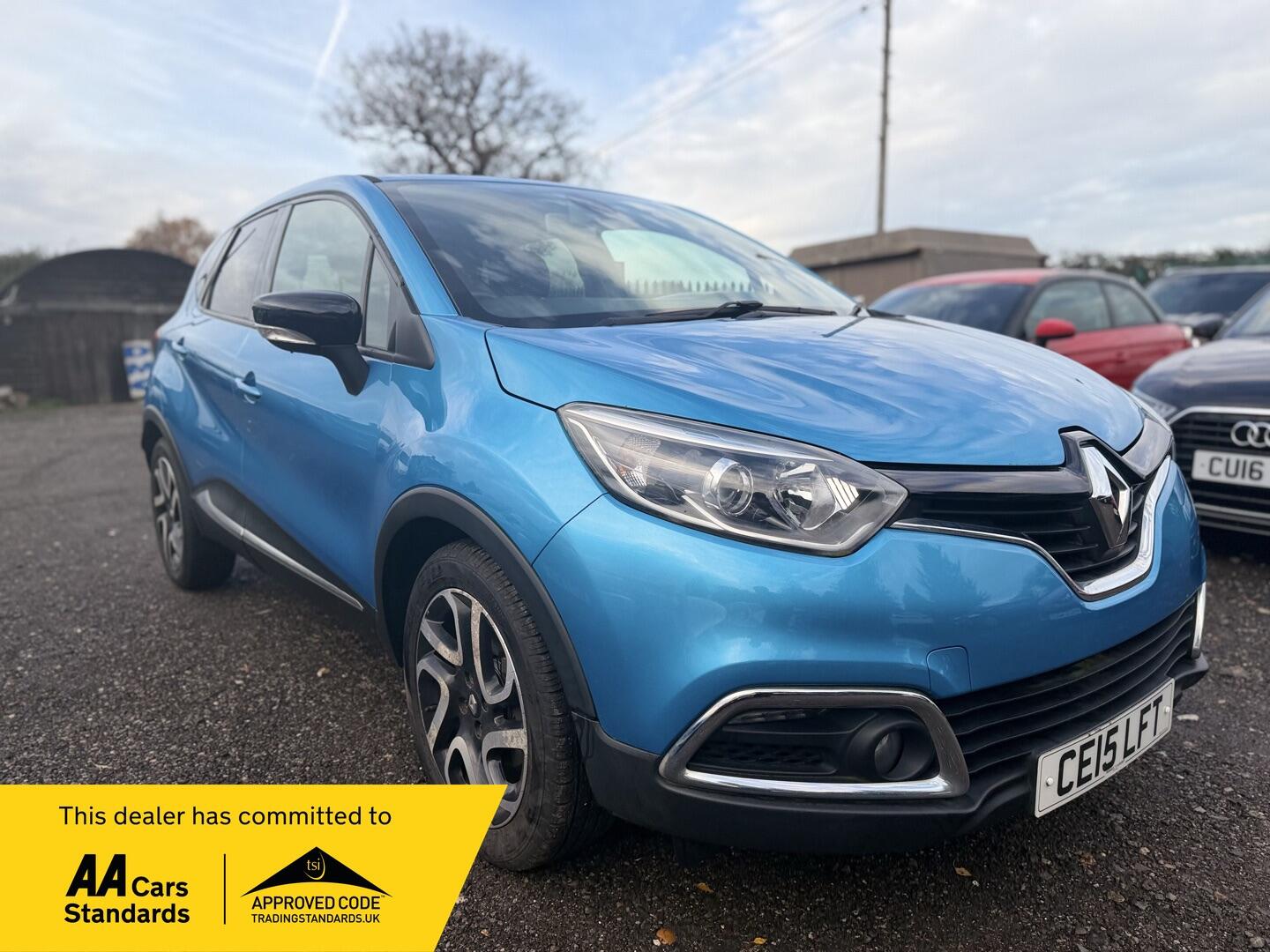 Used Renault Captur 2015 for sale - 76832930: Photo 1