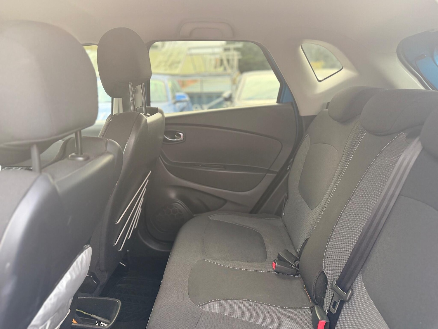 Used Renault Captur 2015 for sale - 76832930: Photo 43