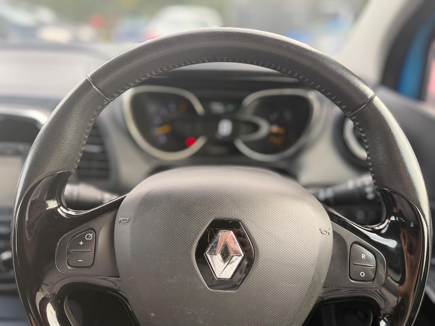 Used Renault Captur 2015 for sale - 76832930: Photo 62