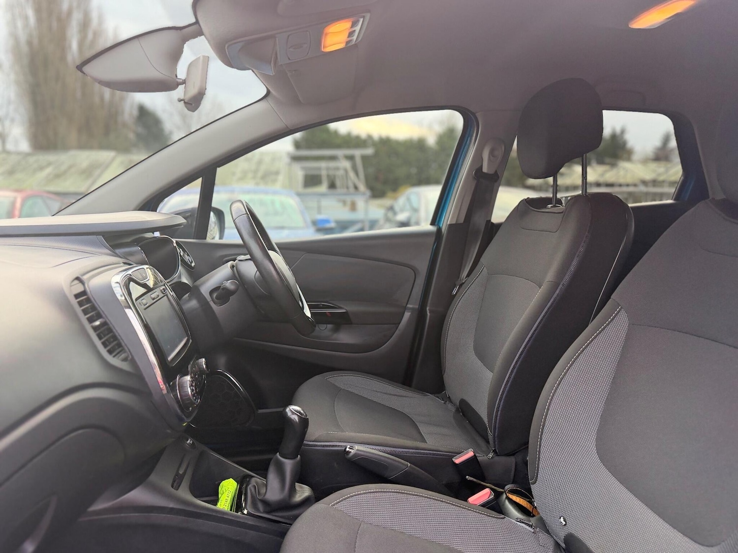 Used Renault Captur 2015 for sale - 76832930: Photo 63