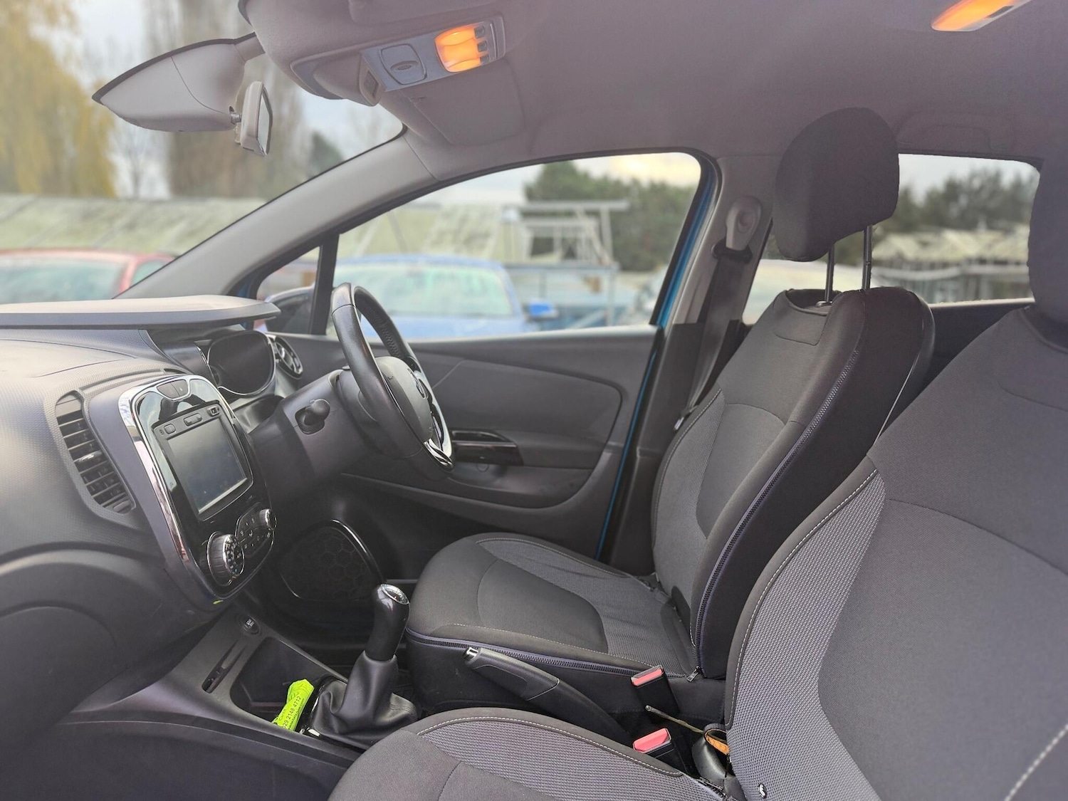 Used Renault Captur 2015 for sale - 76832930: Photo 64