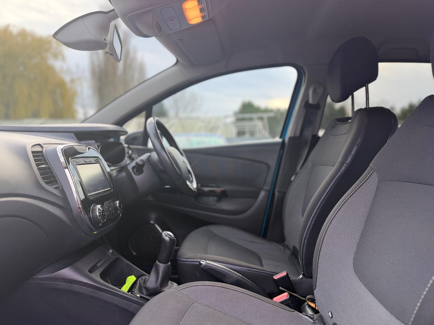 Used Renault Captur 2015 for sale - 76832930: Photo 7