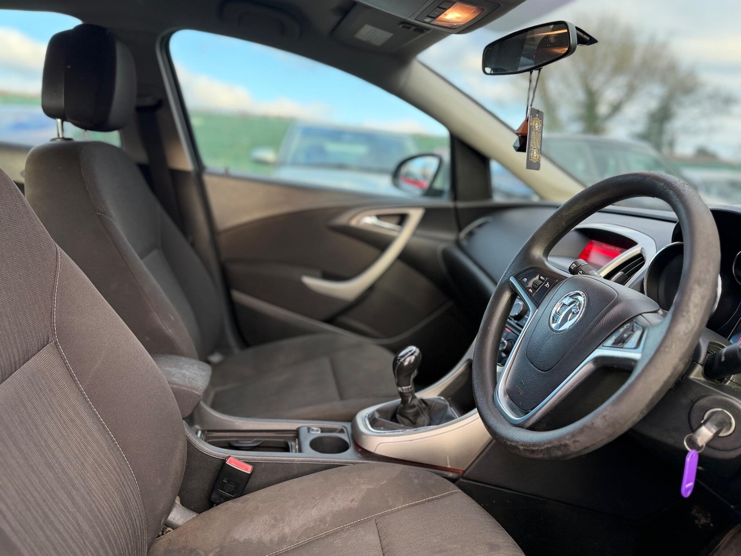 Used Vauxhall Astra 2011 for sale - 77050276: Photo 35