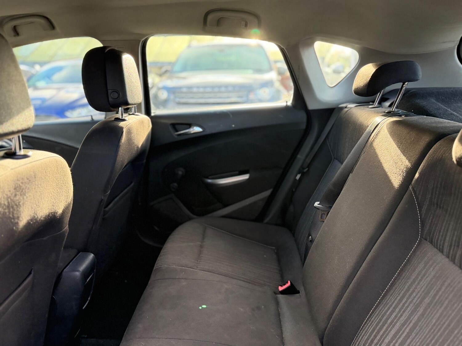 Used Vauxhall Astra 2011 for sale - 77050276: Photo 37