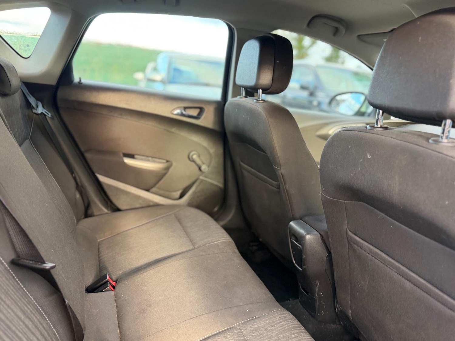 Used Vauxhall Astra 2011 for sale - 77050276: Photo 41