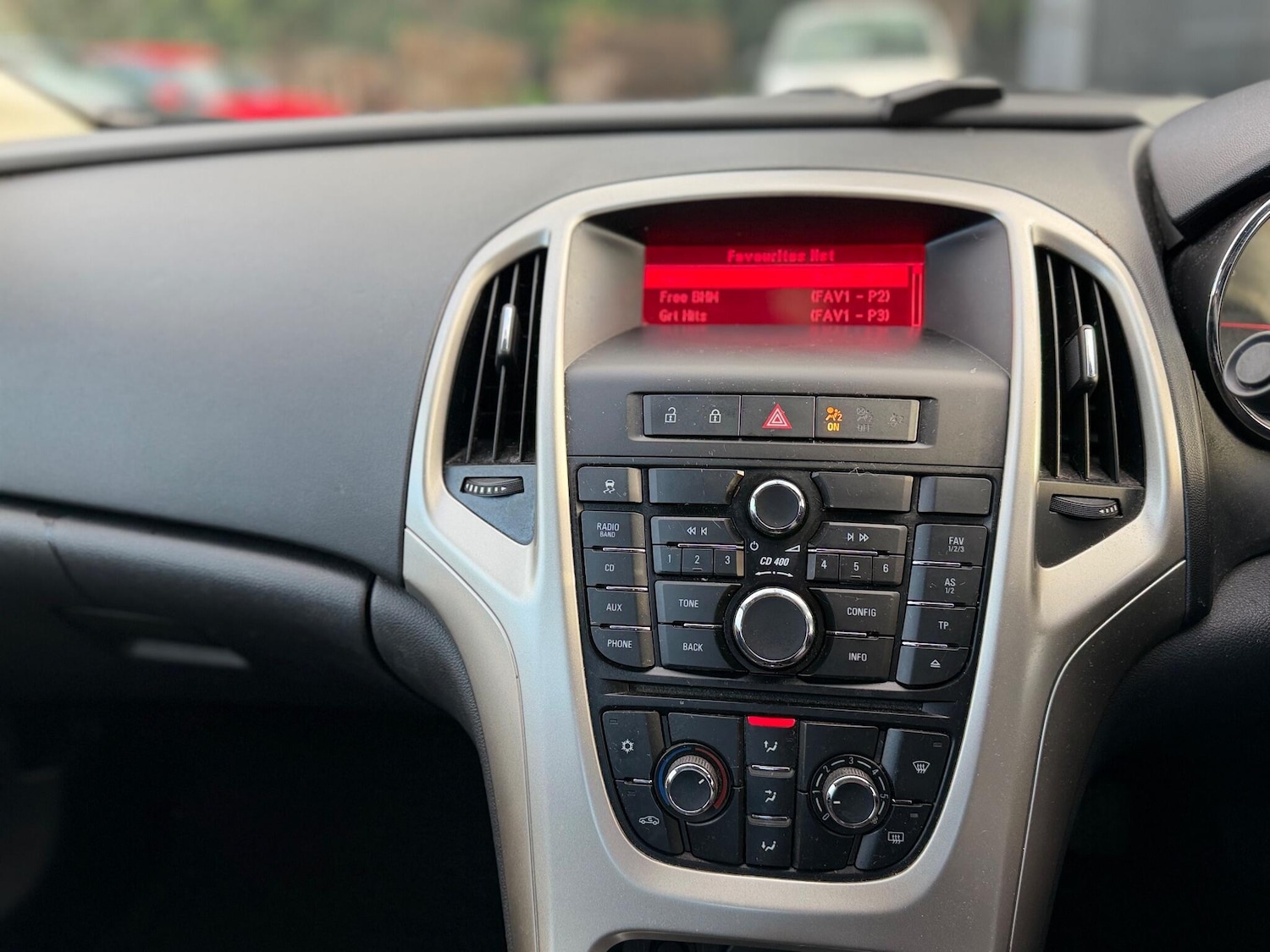 Used Vauxhall Astra 2011 for sale - 77050276: Photo 51