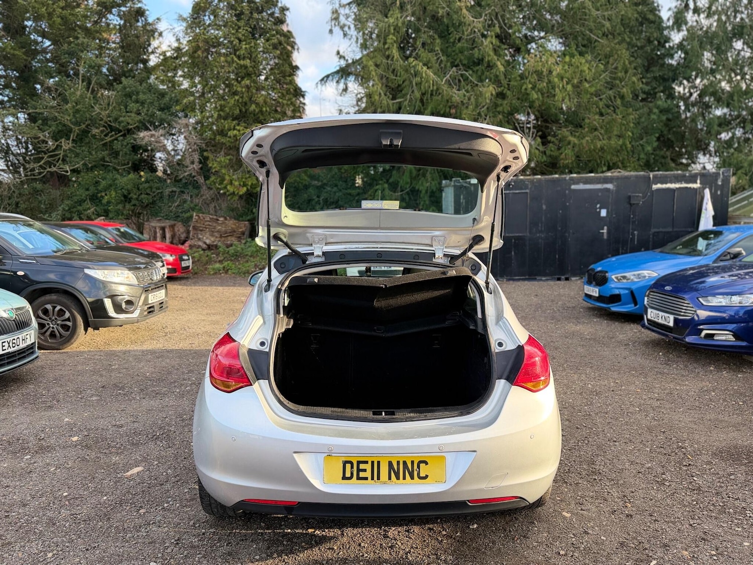 Used Vauxhall Astra 2011 for sale - 77050276: Photo 56