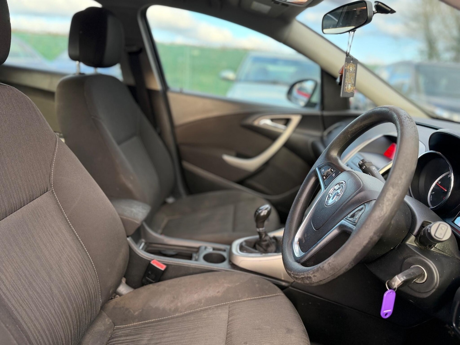 Used Vauxhall Astra 2011 for sale - 77050276: Photo 6